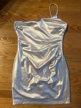 Windsor Metallic White One-Shoulder Mini Dress